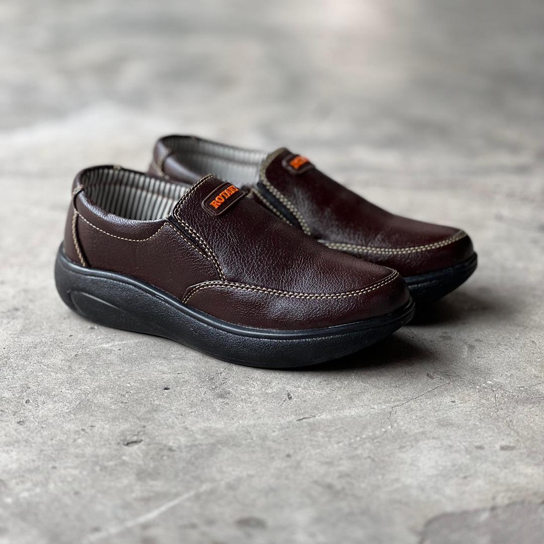 Men's Leather Running Skechers - Urban Buy Mall